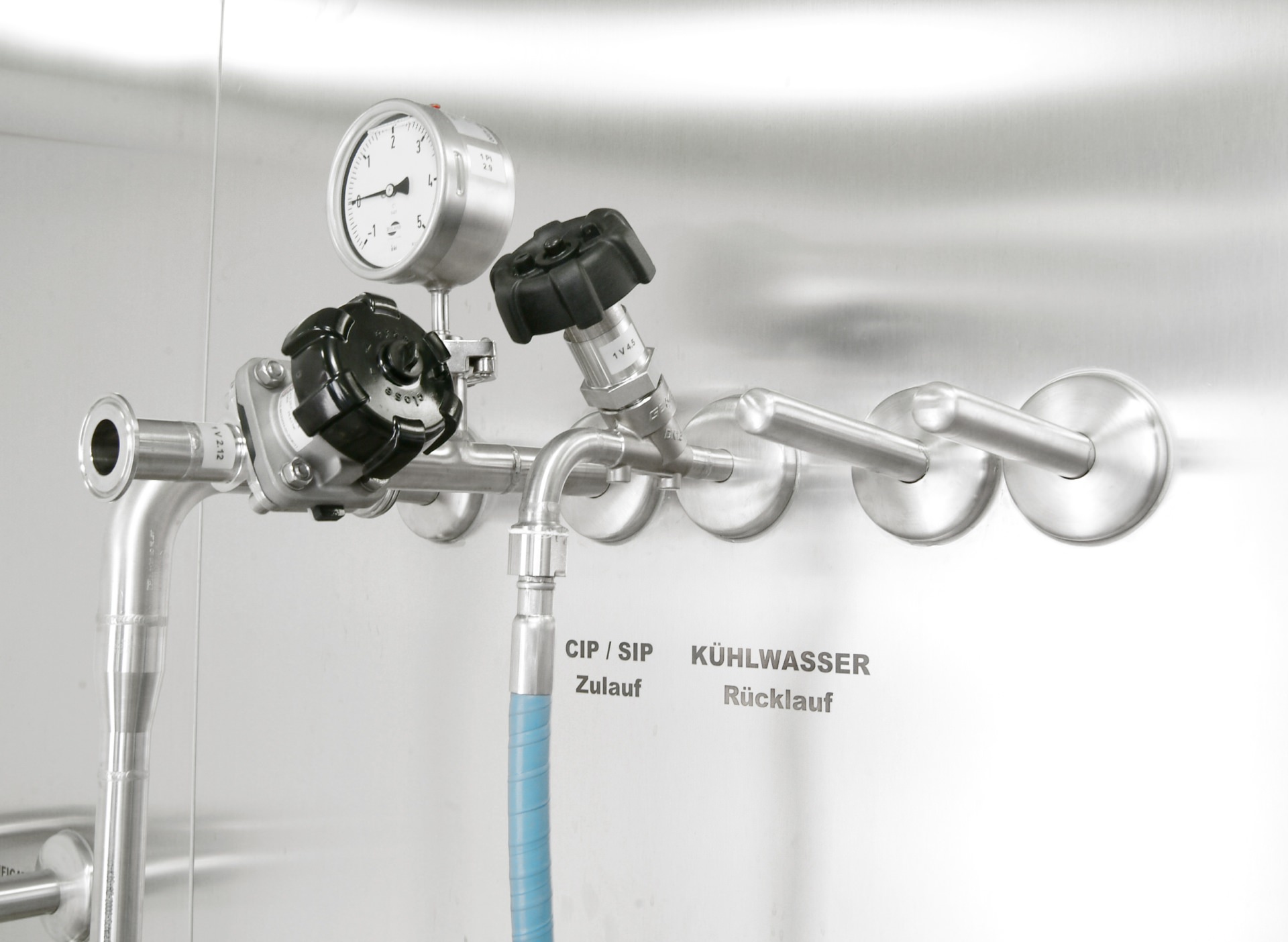 Ruland Hygienic_Design_Behaelter_Wanddurchfuehrung Foto Wanddurchführung im Hygienic Design